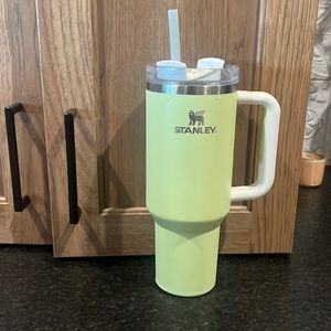 Green Stanley 40oz